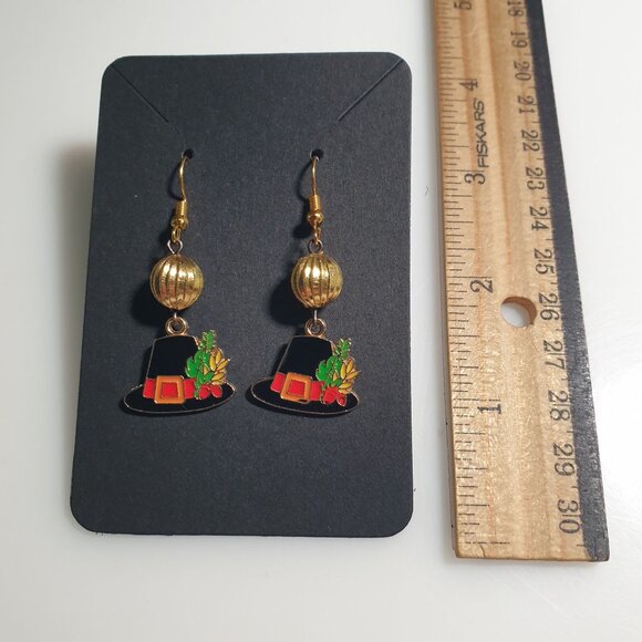 Thanksgiving Dangle Earrings Harvest Pilgrim Hats Lightweight Festive Jewelry - Picture 3 of 4